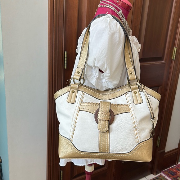 Boc Born shoulder bag white/gold trim & whip stitching 3 compartment NWT - Picture 3 of 17